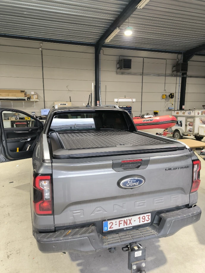 Ford Ranger Wildtrak - couvercle en alu noir