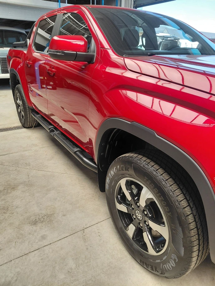VW Amarok Style DC 2023 + Marche pied rabattable 2
