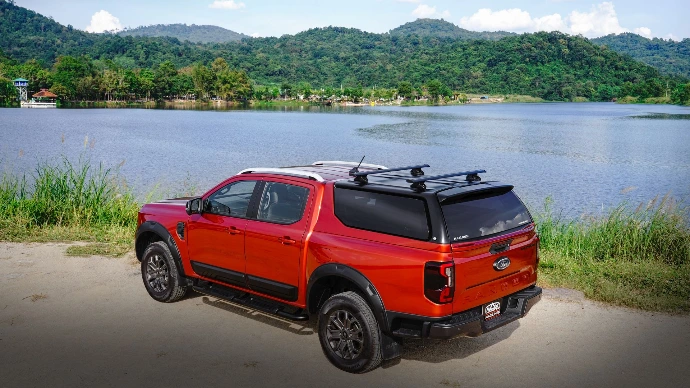 Ford Ranger DC 2023 + Marche pied rabattable 2