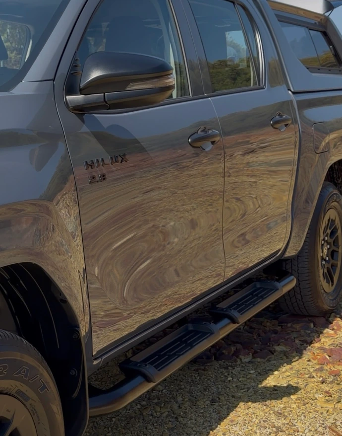 Toyota Hilux DC 2026 + Marche pied rabattable 2