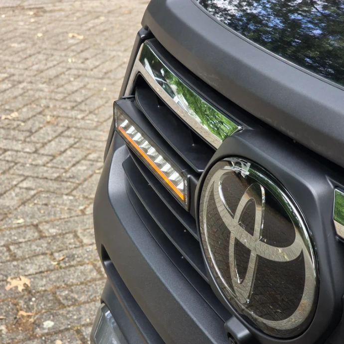 Toyota Hilux Invincible