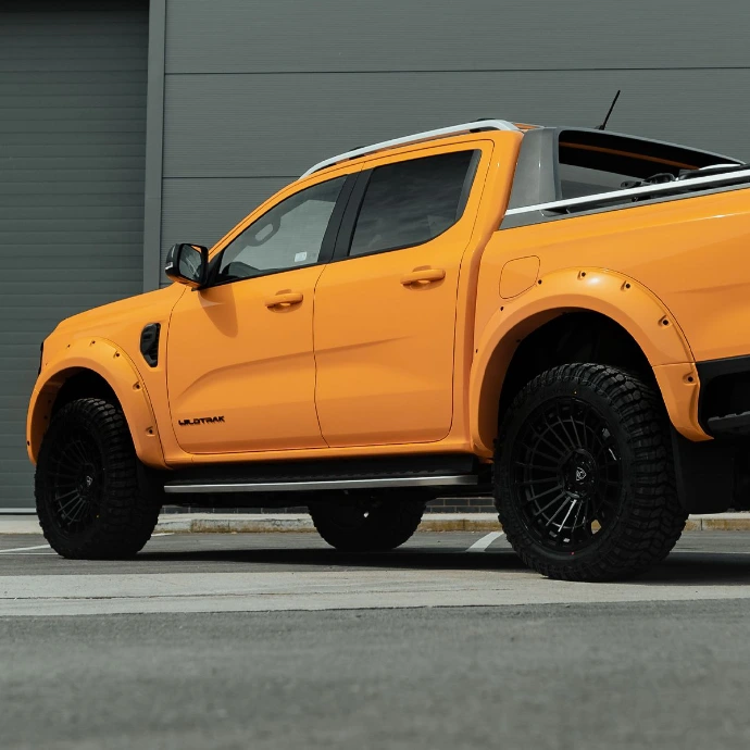 Kit élargisseru d'aile peint - Isuzu D max Kit élargisseur d'aile peint avec boulon - Ford Ranger Wildtrak