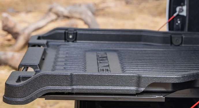 Plateau coulissant avec fintion ABS - Ford Ranger
