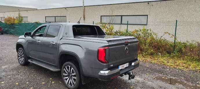 VW Amarok Aventura - couvercle en alu peint