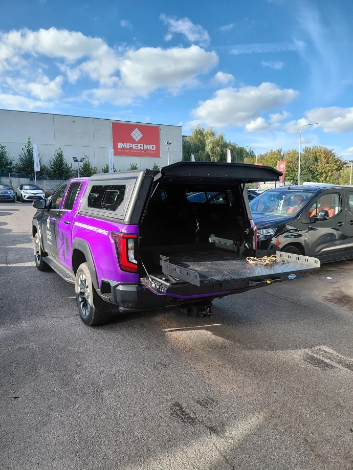 Hilux Travo 2026 - Alucab Contour vitré 5