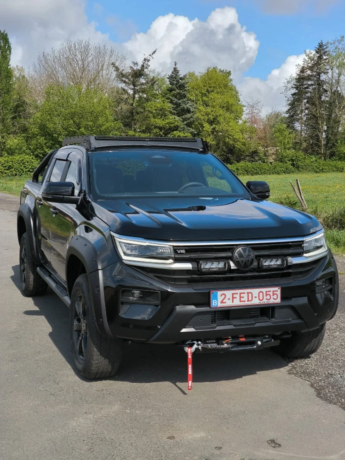 VW amarok Black edition 