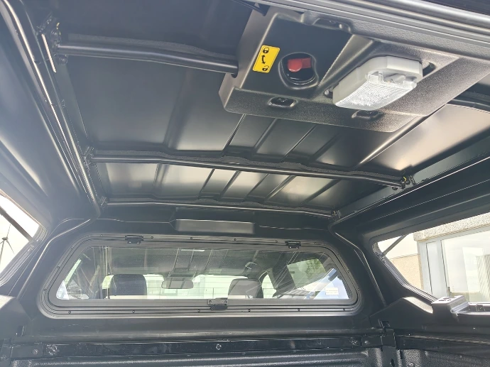 Hard Top ABS pour Pick-up avec Ouvrants - Intérieur et renforts