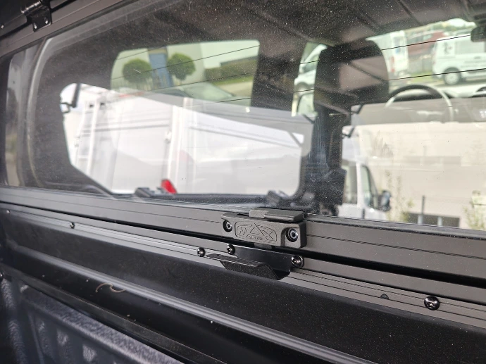 Hard Top ABS pour Pick-up avec Ouvrants - vitre avant