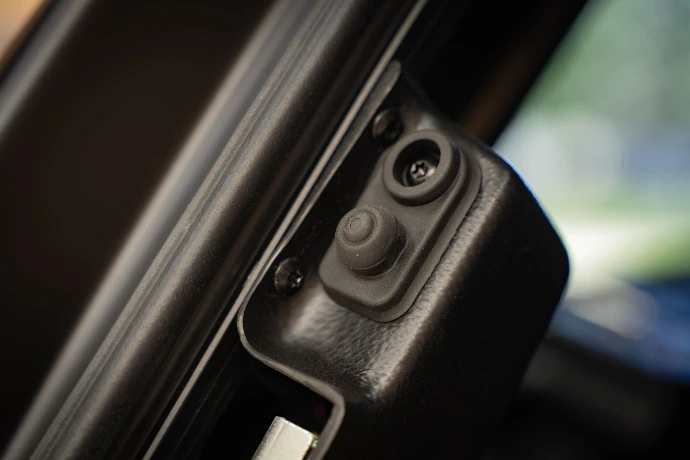Hard Top ABS pour Pick-up avec Ouvrants - interrupteur plafonnier
